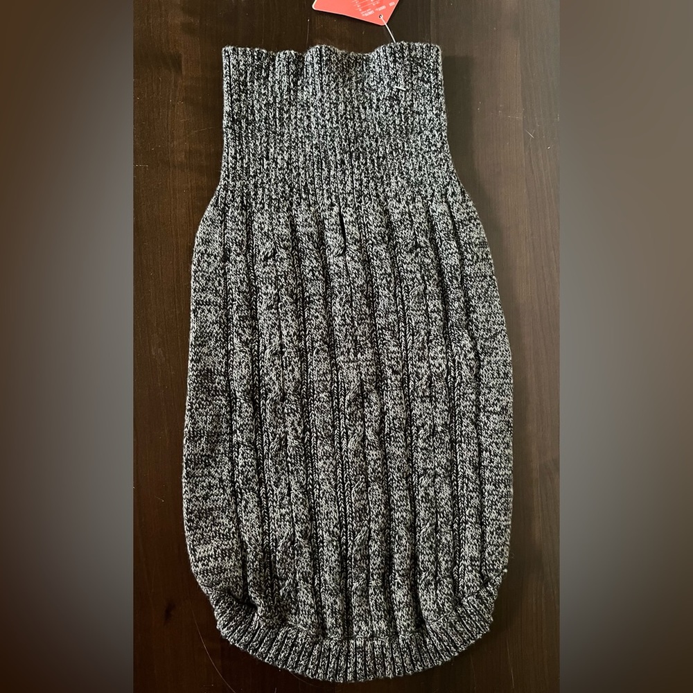 NWT Black/grey medium dog sweater, St John’s Bark
